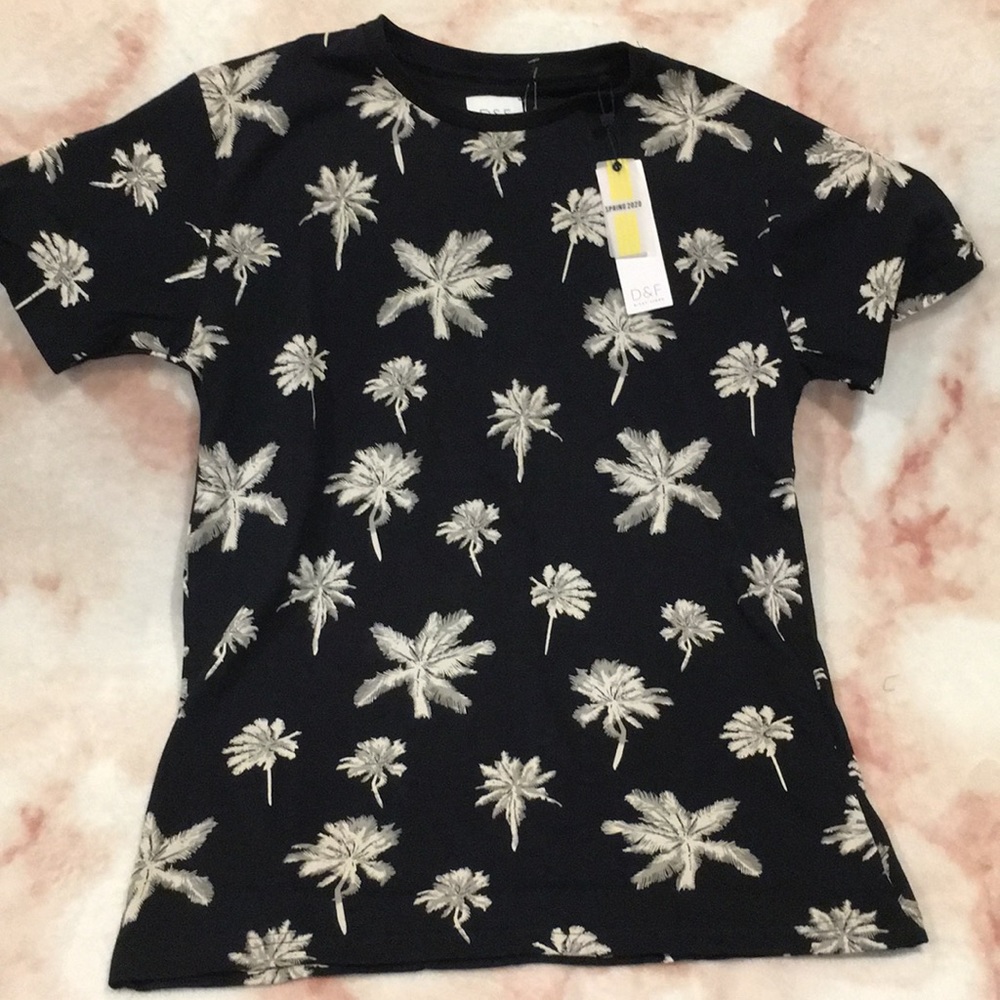 D&F Mens Small Black Palm Tree Dress Tshirt NWT